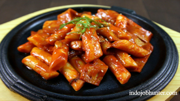 Rekomendasi Makanan Pedas Korea Terpopuler dan Enak